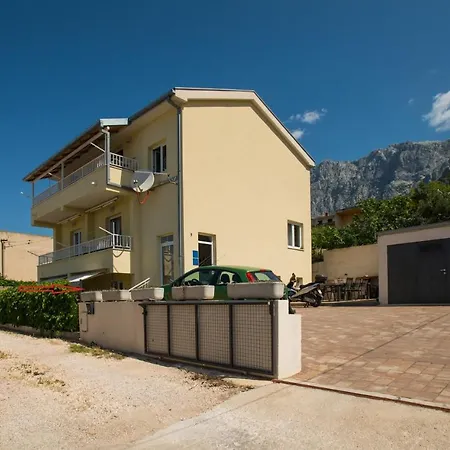 Appartement Domenika Makarska